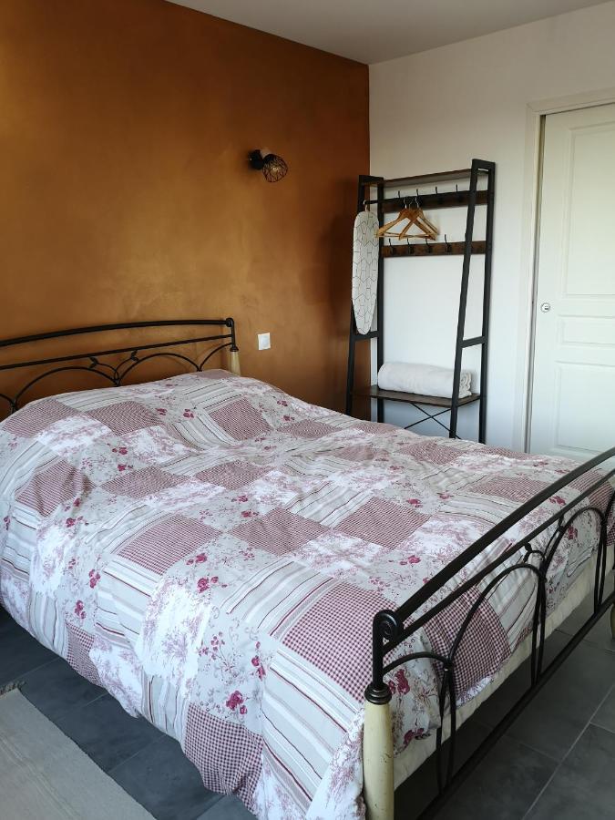 Chambre D'Hote-Appart Hotel Le Jardin Lison Exterior photo