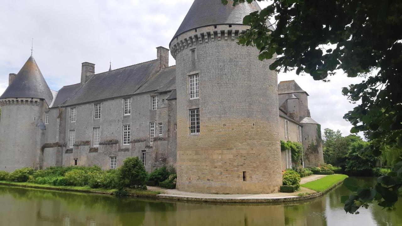 Chambre D'Hote-Appart Hotel Le Jardin Lison Exterior photo